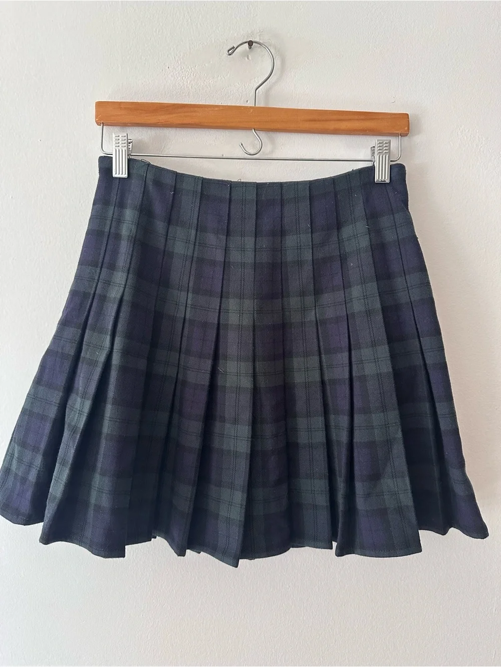 Brandy Melville box pleat skirt navy/ green plaid one size Cotton